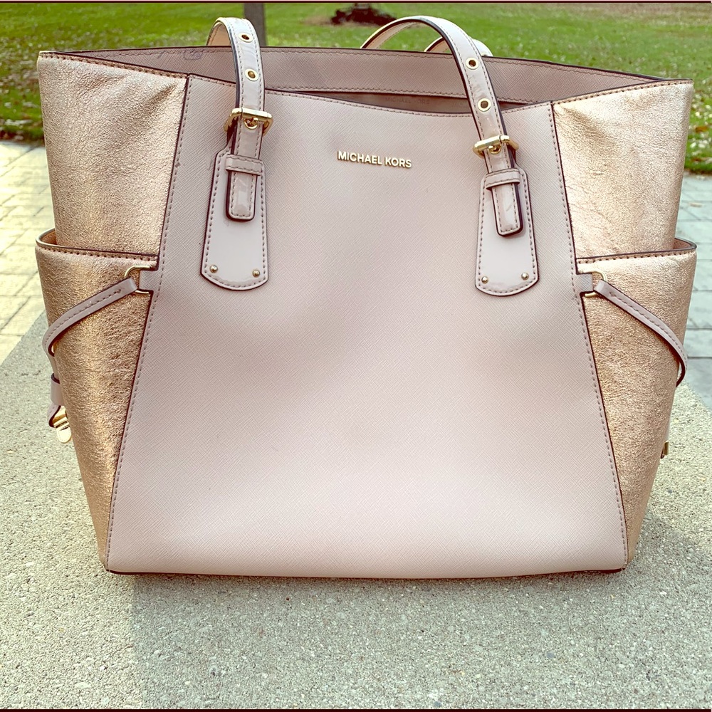Michael Kors Voyager Tote Rose Gold